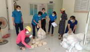 ĐOÀN VIÊN, CNVCLĐ HUYỆN HOẰNG HÓA CHUNG TAY HỖ TRỢ NÔNG DÂN LÝ SƠN TIÊU THỤ GẦN 2 TẤN TỎI